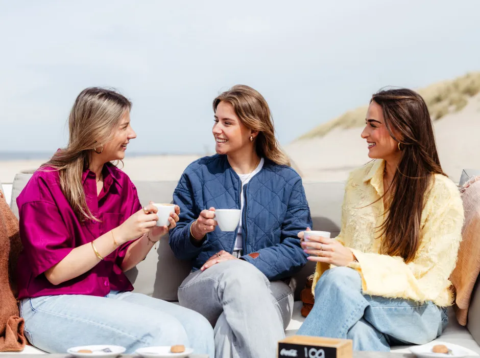 Beach hotel bergen aan zee home koffie op strand v2